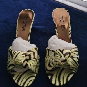 Moda Spana Lime and Black Patterned Heels